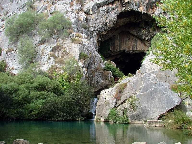 Casa Estacion De Benaojan Villa Bagian luar foto